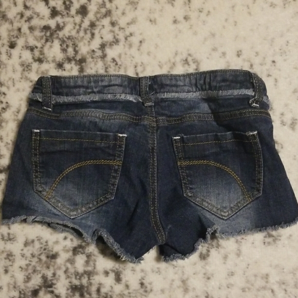 What seal jean shorts - Picture 2 of 2